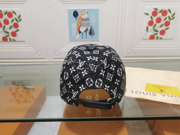 ブランド帽子側面デザイン